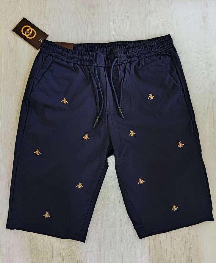 Gucci Bee Short Nieuw!, Kleding | Heren, Broeken en Pantalons, Nieuw, Maat 48/50 (M), Blauw, Ophalen of Verzenden