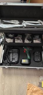 Bosch PSR 1800 Li-2 (2x accu + Koffer), Gebruikt, Variabele snelheid, Ophalen of Verzenden, Boor- en Schroefmachine