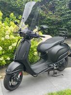 Vespa sprint 2023 mat zwart, Fietsen en Brommers, Scooters | Vespa, Ophalen, Maximaal 45 km/u, Vespa S, Zo goed als nieuw