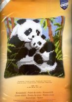 Cado vervaco borduurpakket kussen pandabeer met jong, Ophalen of Verzenden, Nieuw, Handborduren, Borduurpakket