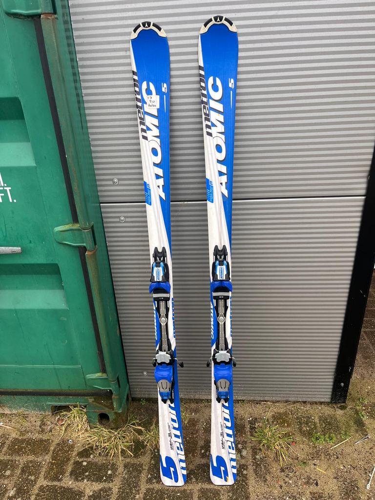 Ski’s | Atomic metron 164 cm, Sport en Fitness, Skiën en Langlaufen, Ophalen, 160 tot 180 cm, Gebruikt, Atomic