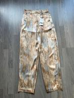 Nieuwe Zara broek - Maat XS, Kleding | Dames, Broeken en Pantalons, Ophalen of Verzenden, Nieuw, Maat 34 (XS) of kleiner, Beige