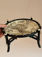 Antieke Chinese serveerschaal op bamboe tafeltje, Antiek en Kunst, Verzenden