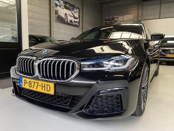 BMW 5 Serie 520i Business Edition Plus M pakket, Pano, 19inc beschikbaar voor biedingen