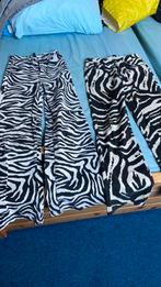 2meisjes broeken  Shoeby en Divided 158/164, Zwart, Ophalen of Verzenden, Zo goed als nieuw, Maat 34 (XS) of kleiner