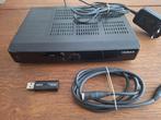 Oss: Humax digitale decoder: 5300c/NL, plus USB adapter., Ophalen, Zo goed als nieuw, Decoder
