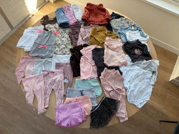Groot pakket meisjes kleding maat 68 beschikbaar voor biedingen