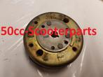 Vliegwiel Suzuki Uf 50 Estilete 32102-02E10-000 Gebruikt, Ophalen of Verzenden, 50ccscooterparts, Info@50cc-scooterparts.nl, Veen