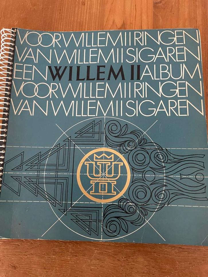 Boek met Sigarenbandjes Willem II, Verzamelen, Merken en Reclamevoorwerpen, Gebruikt, Gebruiksvoorwerp, Ophalen of Verzenden