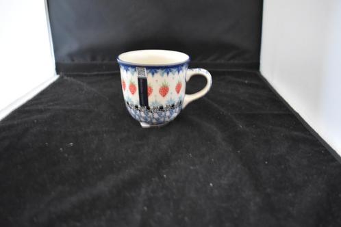 Mok Aardbeien Bunzlau Castle servies, Huis en Inrichting, Keuken | Servies, Nieuw, Overige typen, Overige stijlen, Overige materialen