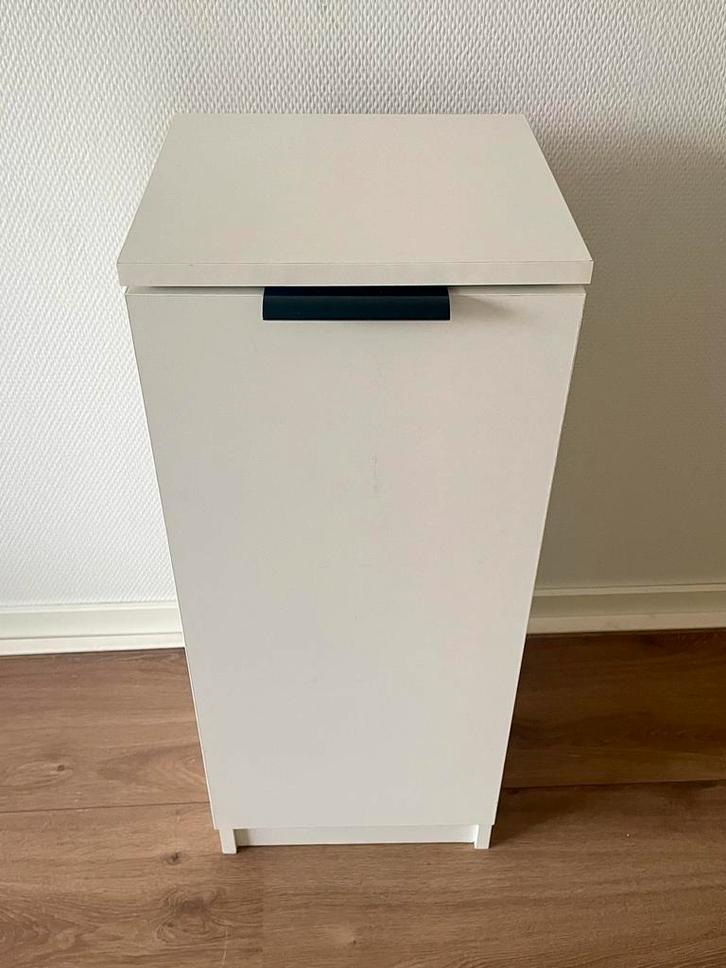 White storage cabinet 70x30x30 cm, Huis en Inrichting, Woonaccessoires | Prullenbakken, Zo goed als nieuw, Kunststof, Minder dan 50 cm