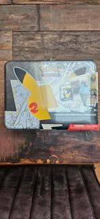 Pokemon 25th anniversary collectors chest nieuw/sealed, Ophalen of Verzenden, Nieuw