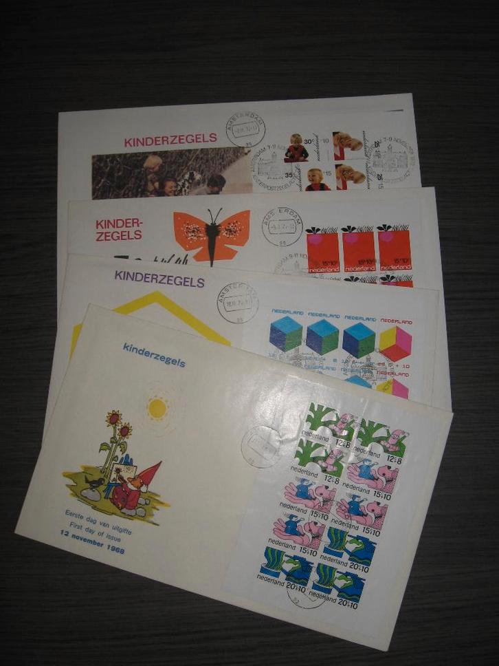 4 Grootformaat FDC's met kinderblokken., Postzegels en Munten, Postzegels | Nederland, Gestempeld, Na 1940, Ophalen of Verzenden