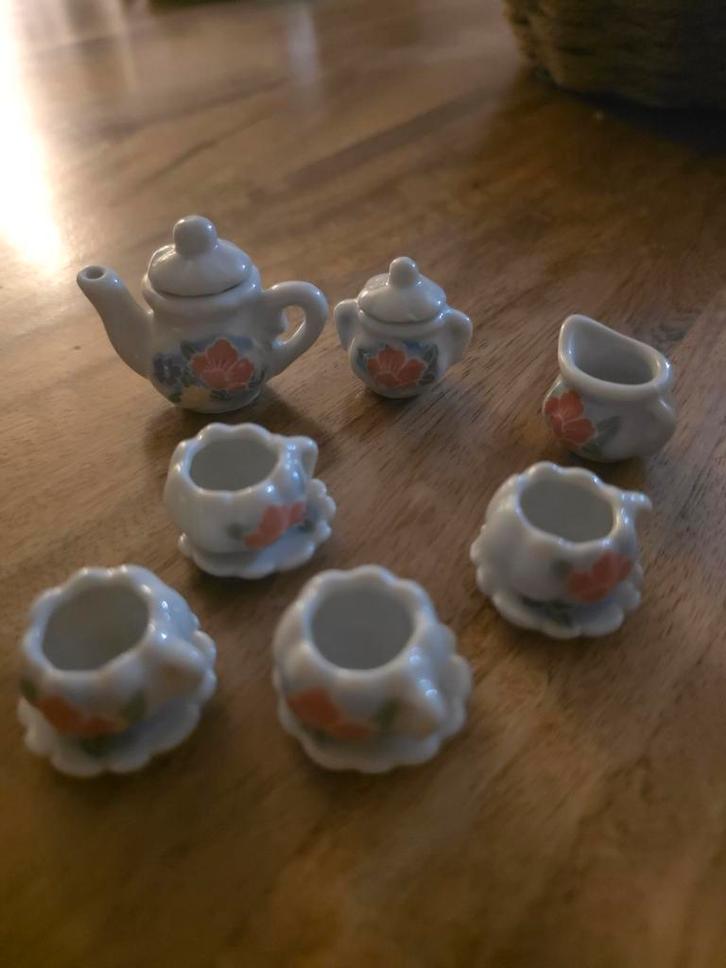 Poppen Servies (jes), Antiek en Kunst, Antiek | Servies compleet, Ophalen of Verzenden