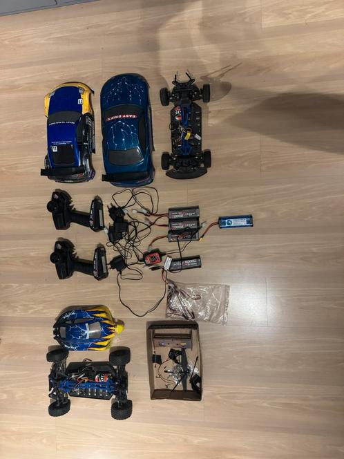 Himoto RC auto’s 2 stuks+ extra onderdelen, Hobby en Vrije tijd, Modelbouw | Radiografisch | Auto's, Gebruikt, Elektro, Schaal 1:10