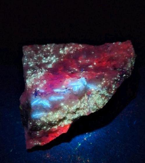 ARAGONIET "BLIKSEM", LONG LAKE ZINC MINE, Verzamelen, Mineralen en Fossielen, Mineraal, Ophalen of Verzenden