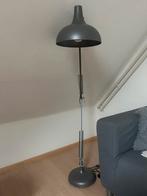 Grijze verstelbare leuke vloerlamp, 150 tot 200 cm, Zo goed als nieuw, Ophalen