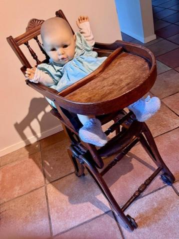 Antieke Victoriaanse kinder-schommelstoel €950,- beschikbaar voor biedingen