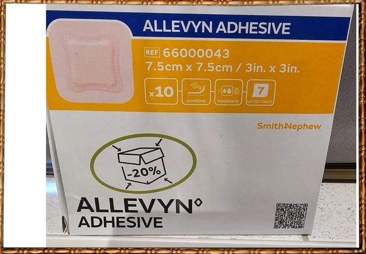 Foampleisters🩹4 Doosjes Allevyn Adhesive 7,5 cmx7,5 cm🩹🩹, Diversen, Verpleegmiddelen, Nieuw, Ophalen