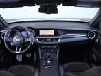Alfa Romeo Stelvio 2.9 V6 AWD Quadrifoglio | Pano-dak | Adap, Automaat, Gebruikt, 109 €/maand, Zwart
