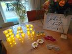 Bruiloft accessoires ; photobooth, backdrop, bloemenmandjes,, Ophalen, Zo goed als nieuw, Versiering, Geboorte of Huwelijk