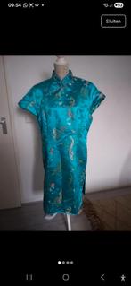 Chinese jurk + zwarte Chinese bobline pruik, Kleding | Dames, Carnavalskleding en Feestkleding, Ophalen of Verzenden, Zo goed als nieuw