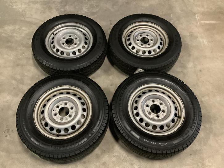 Mercedes Sprinter 16 inch originele velgen + zomerbanden, Auto-onderdelen, Banden en Velgen, Banden en Velgen, Zomerbanden, 16 inch