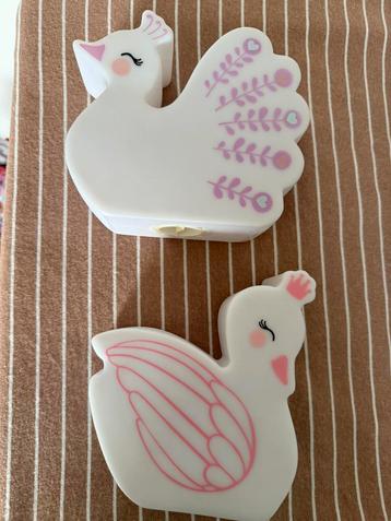 2 spaarpotten beschikbaar voor biedingen