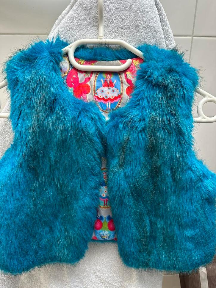 Oilily bodywarmer/gilet maat 140, Kinderen en Baby's, Kinderkleding | Maat 140, Zo goed als nieuw, Meisje, Overige typen, Verzenden