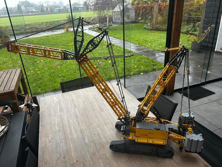 Lego Technic 42146 Liebherr LR 13000 Kraan, Kinderen en Baby's, Speelgoed | Duplo en Lego, Zo goed als nieuw, Lego, Complete set