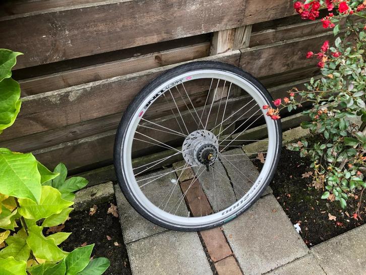 :Achterwiel 28 inch 8 NEXUS versnellingen rollerbrakes, Fietsen en Brommers, Fietsonderdelen, Gebruikt, Algemeen, Wiel, Ophalen of Verzenden