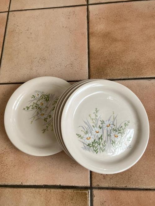 Nieuwstaat! 6 Prachtige (ontbijt-)bordjes van APULUM, Huis en Inrichting, Keuken | Servies, Zo goed als nieuw, Bord(en), Overige stijlen