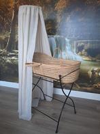 Mooie wieg met standaard en jollein hemel, Ophalen, Zo goed als nieuw, Wieg