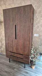 1 jaar oud Mooie Houten kast, Ophalen, 100 tot 150 cm, Zo goed als nieuw, Modern