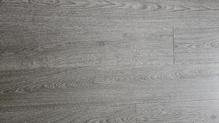 Nog mooi Balterio click laminaat met houtnerf - kleur grijs, Doe-het-zelf en Verbouw, Vloerdelen en Plavuizen, Gebruikt, Laminaat