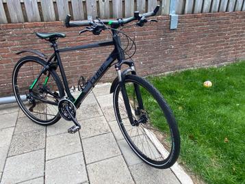 Mountainbike Cube Cross 28 inch 27 V 58 cm Nieuwstaat beschikbaar voor biedingen