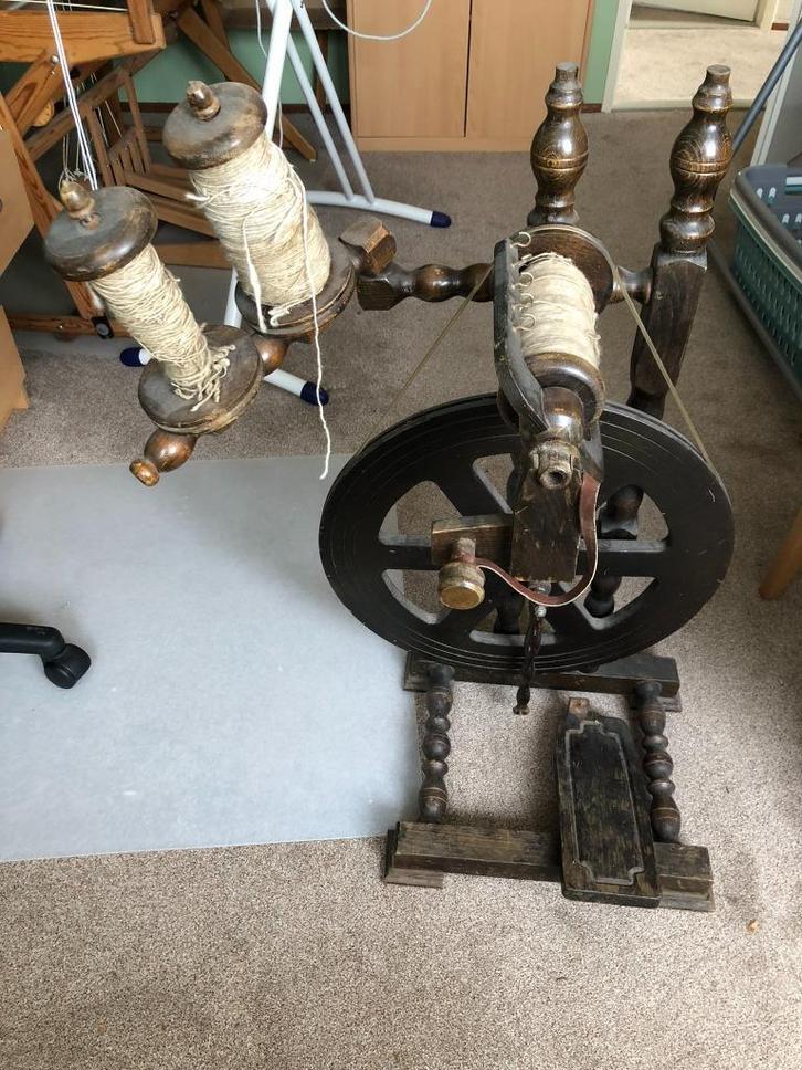 Te koop mooi spinnenwiel., Hobby en Vrije tijd, Overige Hobby en Vrije tijd, Nieuw, Ophalen