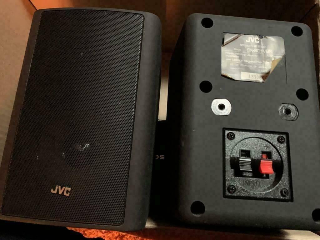 JVC speakers 2 x, JVC, Ophalen of Verzenden, Zo goed als nieuw, Minder dan 60 watt
