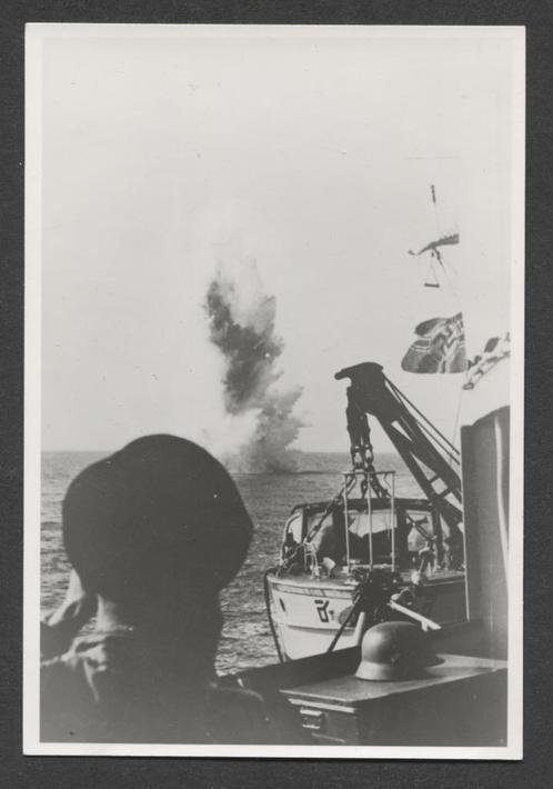 Duitse Kriegsmarine brengt zeemijn tot ontploffing, Finland, Verzamelen, Militaria | Tweede Wereldoorlog, Marine, Foto of Poster