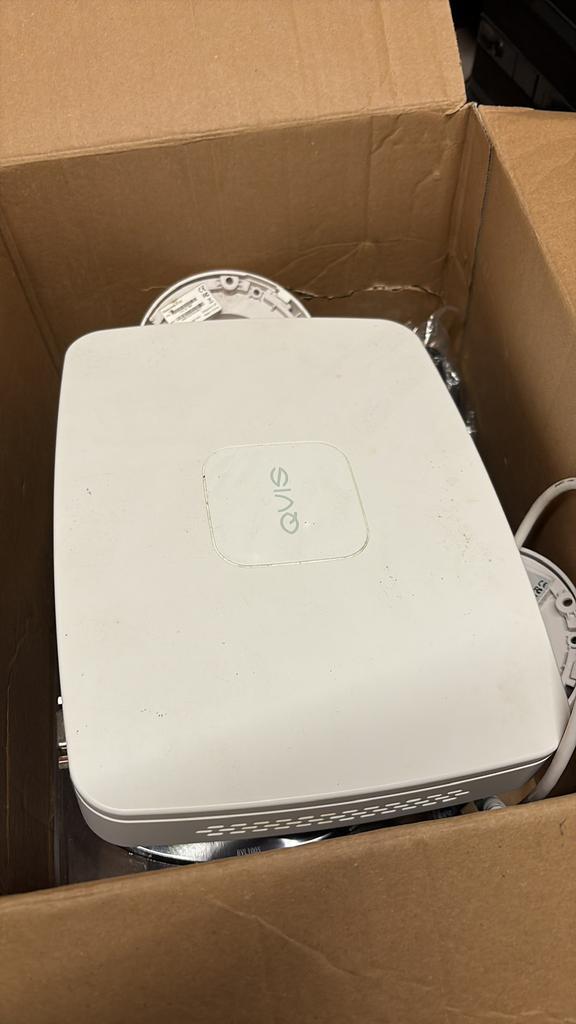 QVIS camera beveiligingssysteem met twee camera’s, Audio, Tv en Foto, Videobewaking, Gebruikt, Ophalen of Verzenden