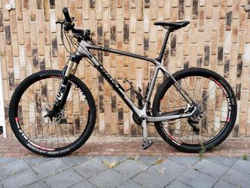 Moutainbike Giant XTC full carbon XTR afgemonteerd beschikbaar voor biedingen