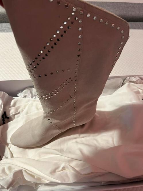Isabel marant beige laarzen met studs maat 39 als nieuw, Kleding | Dames, Schoenen, Zo goed als nieuw, Beige, Verzenden