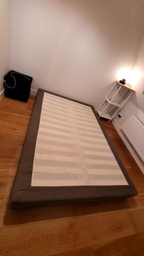 Bed base, Huis en Inrichting, Slaapkamer | Matrassen en Bedbodems, Zo goed als nieuw, Bedbodem, 140 cm, 200 cm, Tweepersoons, Ophalen