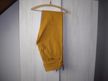 2 heren broeken voor €9 beschikbaar voor biedingen