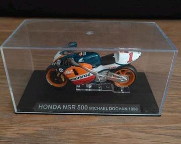 Doohan & Fogarty motoren IXO models 1:24  beschikbaar voor biedingen