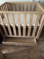 Houten box met gratis speelgoed, Kinderen en Baby's, Boxen, Ophalen, Zo goed als nieuw, Rechthoekig, In hoogte verstelbaar