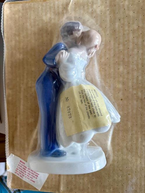 Frosig's Porcelain Royal Copenhagen Figurine, Antiek en Kunst, Antiek | Porselein, Ophalen