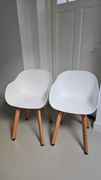 2 witte kuipstoelen – Eames DSW stijl – houten poten, Ophalen, Gebruikt, Wit, Kunststof