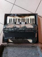 Hohner accordeon, Muziek en Instrumenten, Accordeons, Ophalen, Zo goed als nieuw, 96-bas, Met koffer