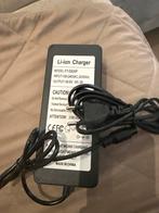 Li-ion Acculader FT-EB20P, Ophalen of Verzenden, Gebruikt
